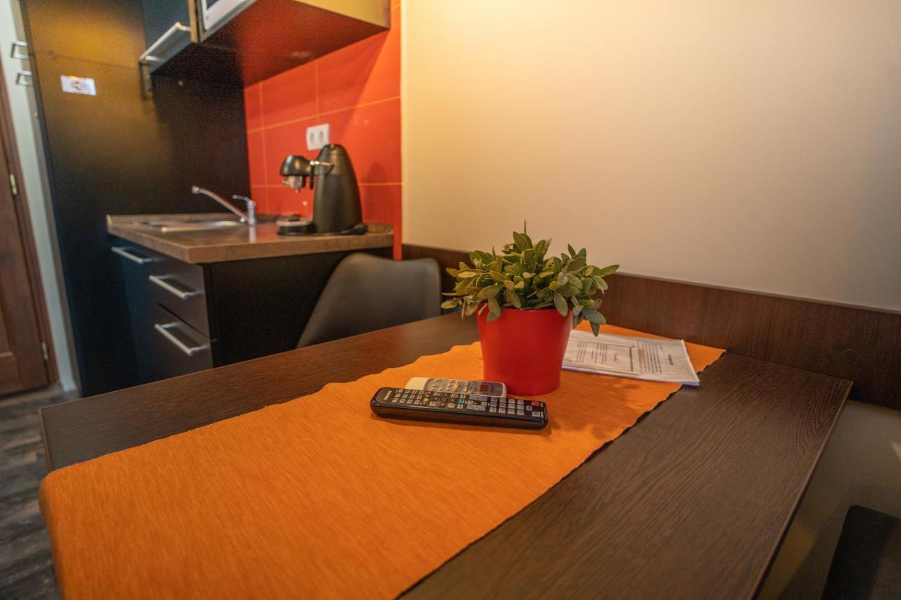 4 Asz Deluxe Apartman Gyula Dış mekan fotoğraf