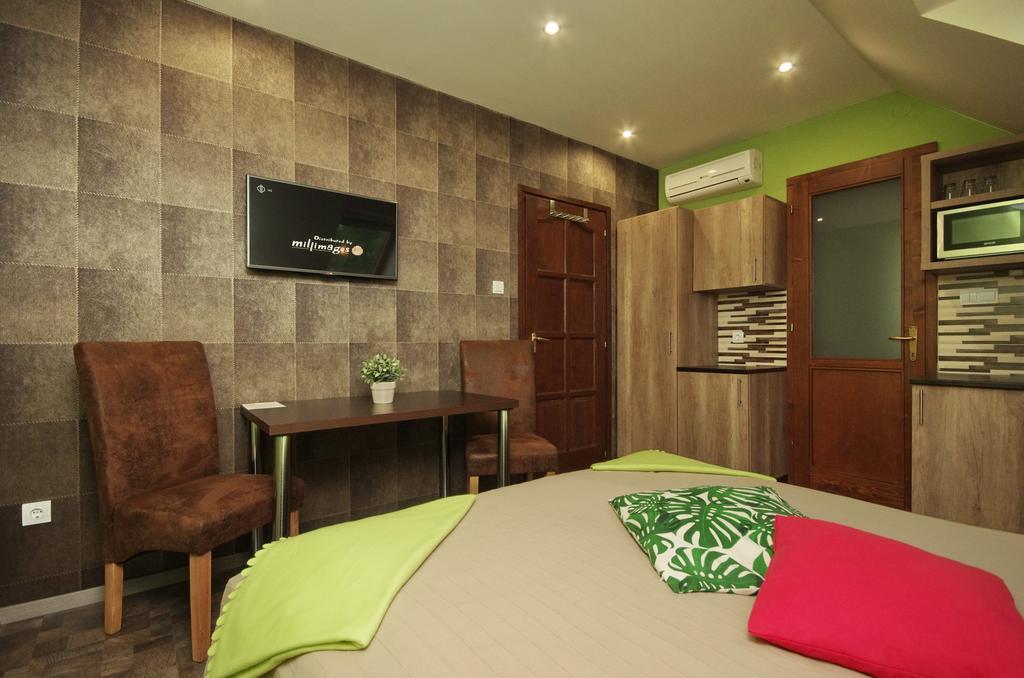 4 Asz Deluxe Apartman Gyula Dış mekan fotoğraf